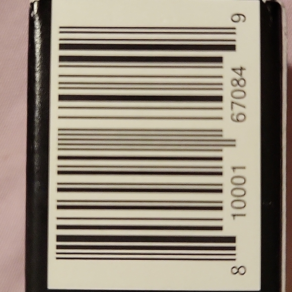 Kylie Jenner lipstick 💄 - Picture 5 of 8